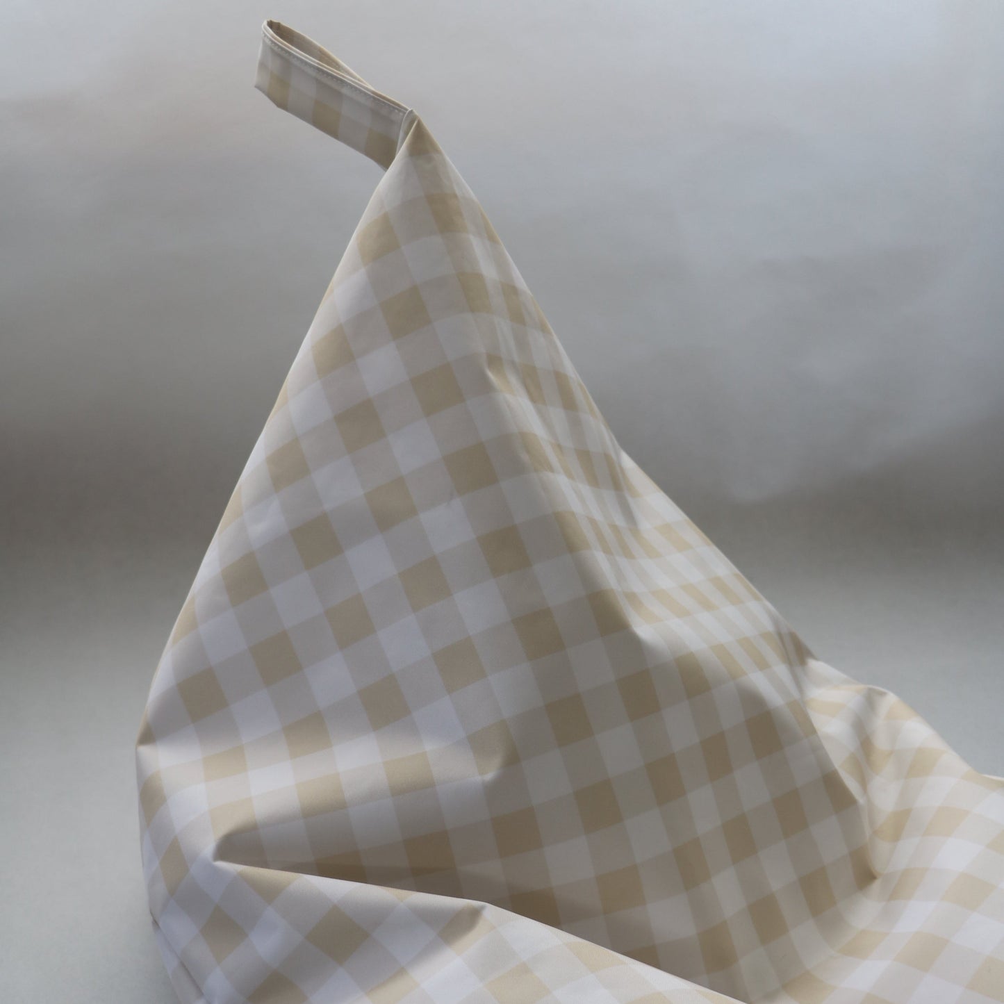 The Classic – Beige Gingham