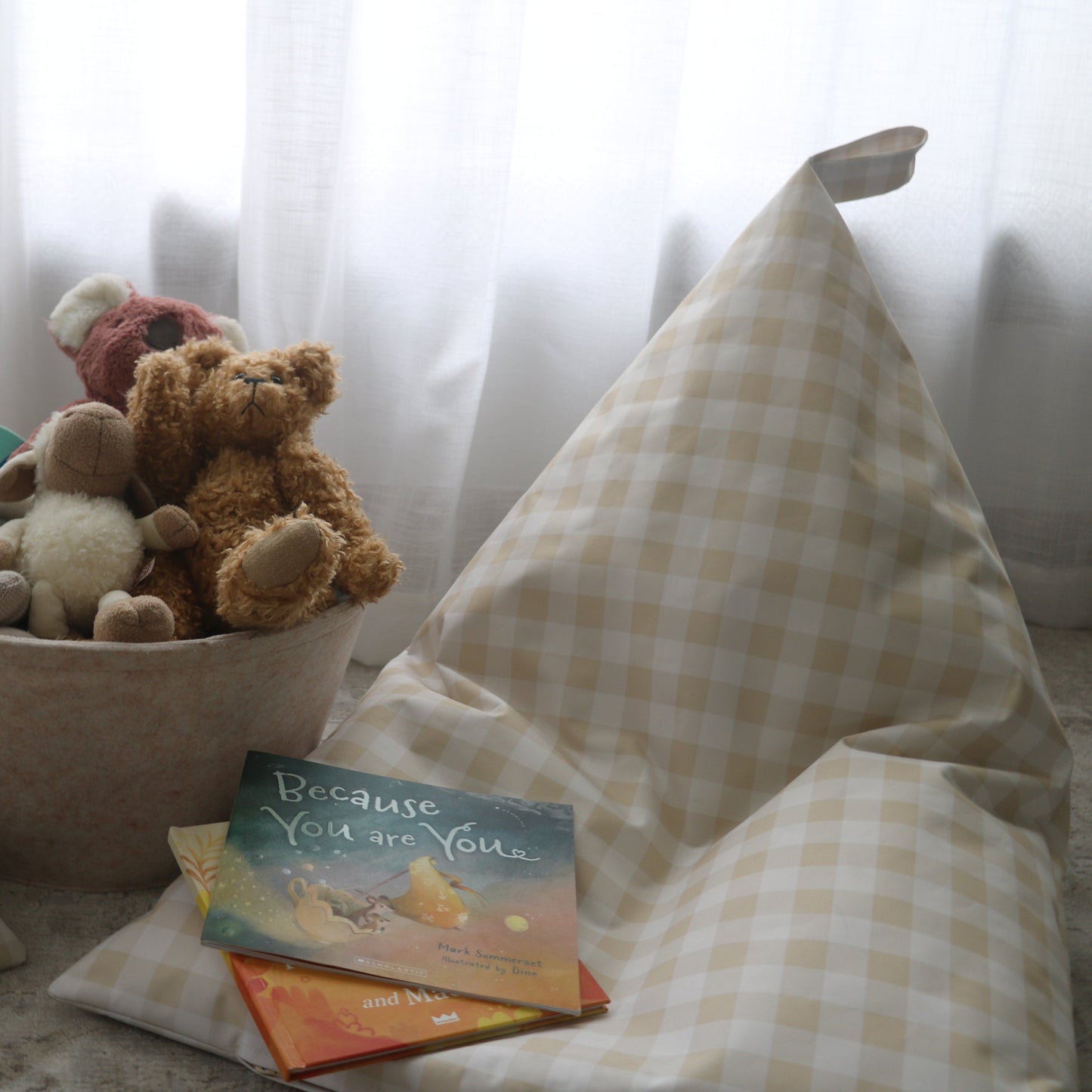 The Classic – Beige Gingham